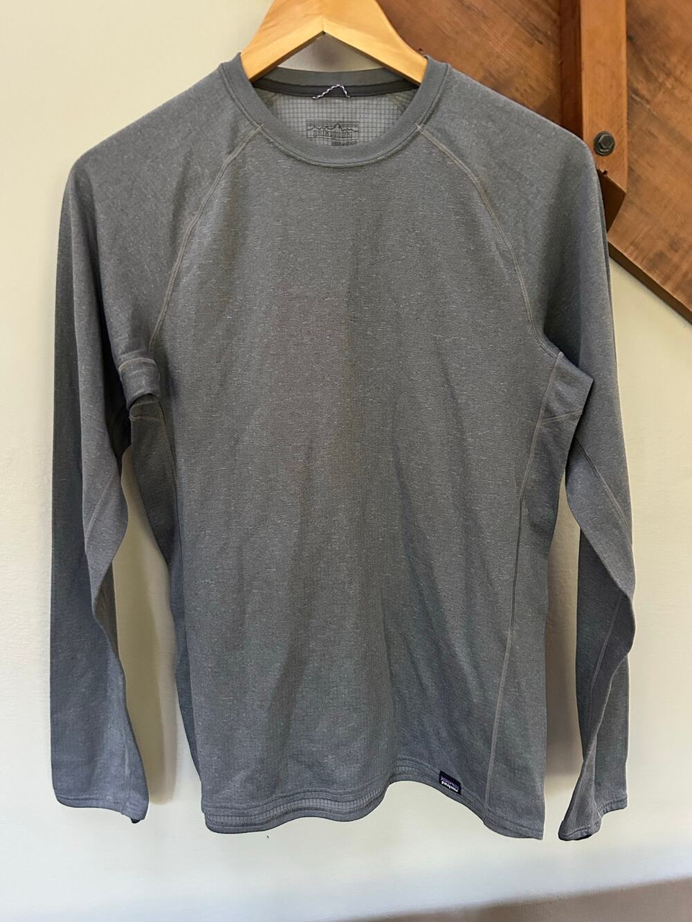 Patagonia Capilene Thermal Weight Mens Crew Neck Baselayer Polartec Grey outdoor